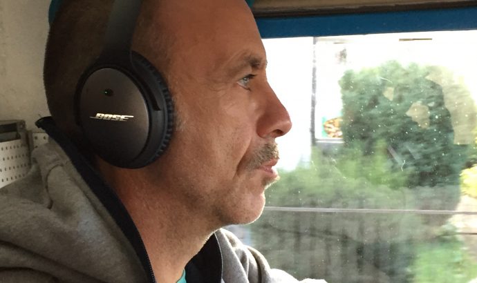 … zwischen Umzugskarton, schmierigen Händen & TV-Angeboten…