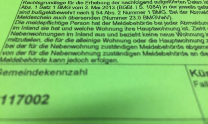 … zwischen Umzugskarton, schmierigen Händen & TV-Angeboten…