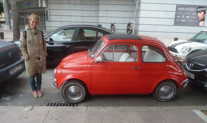 Zwischen Yachten, Luxuskarossen & der (Möchtegern)-High Society