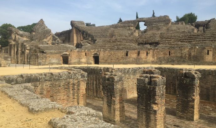 Sonnenblumenfelder auf dem Weg nach Cantillana & die Ruinen von Italica