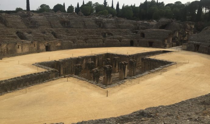 Sonnenblumenfelder auf dem Weg nach Cantillana & die Ruinen von Italica